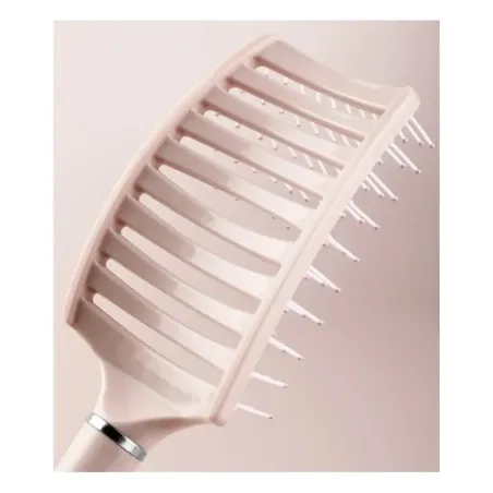 Puderrosa Haarbürste – Ansatzlifting, Styling & Kopfhautmassage