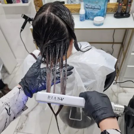 Haarcryotherapie-set: 10x 10 ml ampullen, 500 ml voorbehandelingsshampoo, 1000 ml B-tox en 300 ml afsluitspray